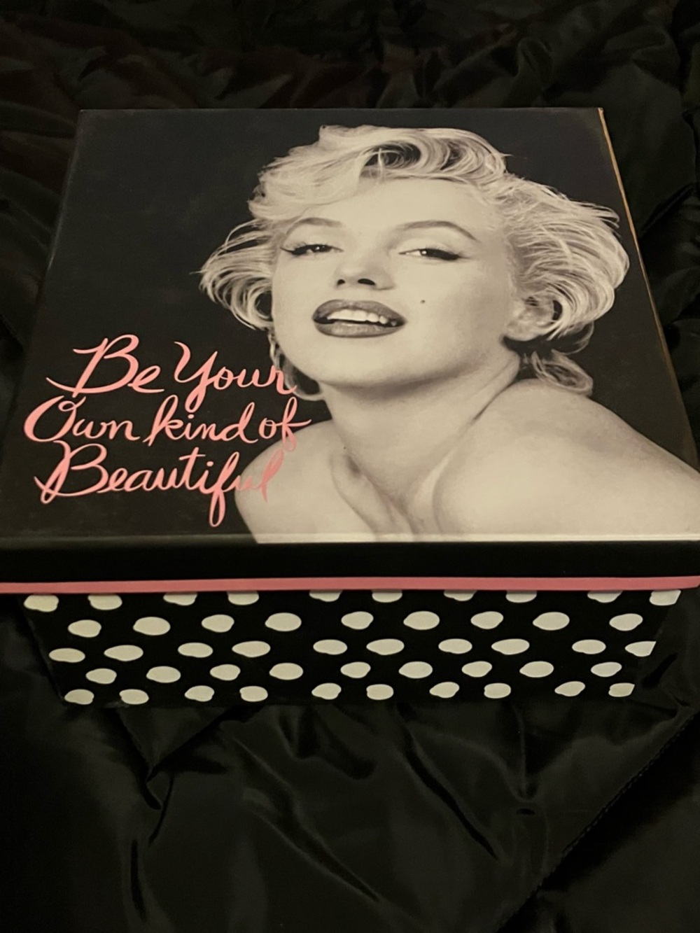 New Marilyn Monroe “Be your own kind of beautiful” Keepsake Box - Picture 2 of 3